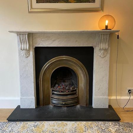 Fantastic Location 10 Mins To Princes Street- 15 To Royal Mile- Main Door-Patio Edinburgh Exteriér fotografie